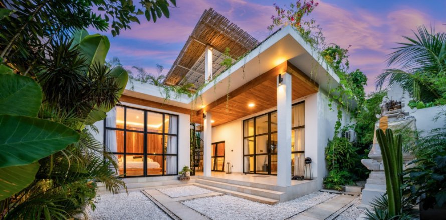 3 bedrooms Villa in South Kuta, Badung, Indonesia No. 11264