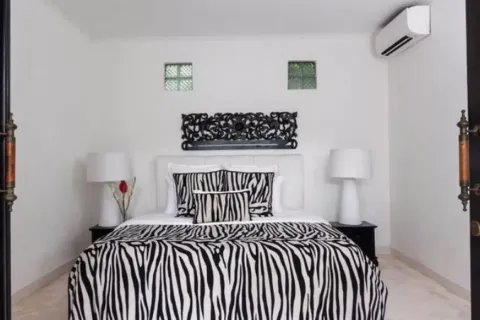 3 bedrooms Villa in Seminyak, Badung, Indonesia No. 10810 6