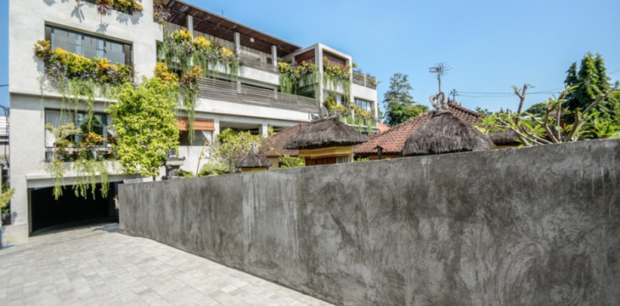 12 bedrooms Villa in Seminyak, Badung, Indonesia No. 10811