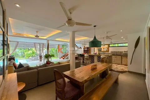 3 bedrooms Villa in Seminyak, Badung, Indonesia No. 11855 6