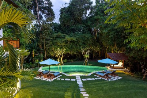 4 bedrooms Villa in Tumbak Bayuh, Mengwi, Badung, Indonesia No. 11857 3