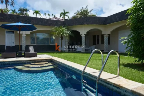 2 bedrooms Villa in Jimbaran, Badung, Indonesia No. 12522