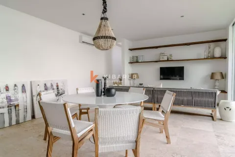 3 bedrooms Villa in Tibubeneng, Badung, Indonesia No. 12526 8