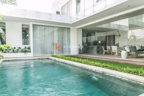 3 bedrooms Villa in Tibubeneng, Badung, Indonesia No. 12526