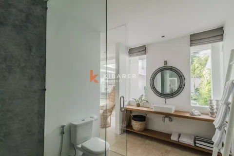 3 bedrooms Villa in Tibubeneng, Badung, Indonesia No. 12526 11