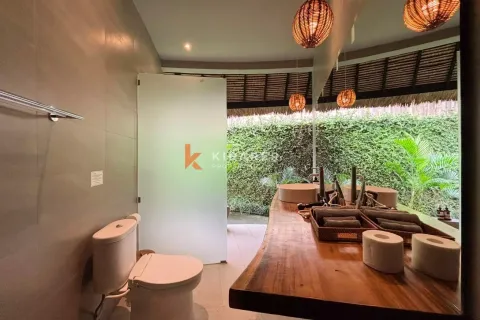 5 bedrooms Villa in Badung, Indonesia No. 12525 11