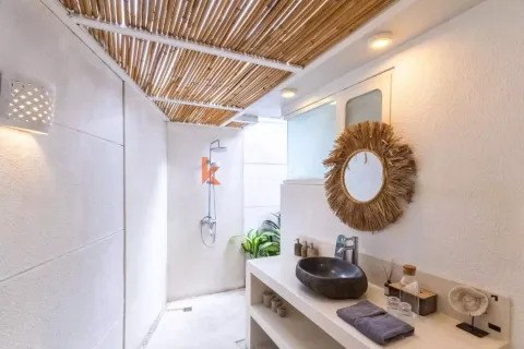 3 bedrooms Villa in Tibubeneng, Badung, Indonesia No. 12520 14