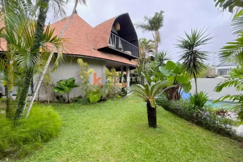 4 bedrooms Villa in Badung, Indonesia No. 12523 17