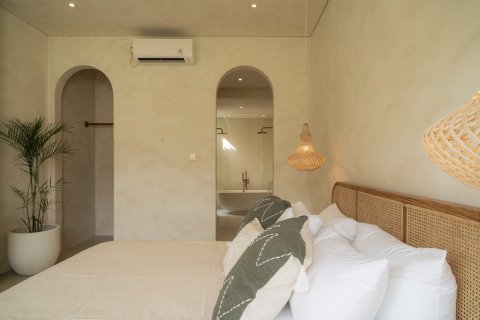 110m2 Villa in Badung, Indonesia No. 9709 14