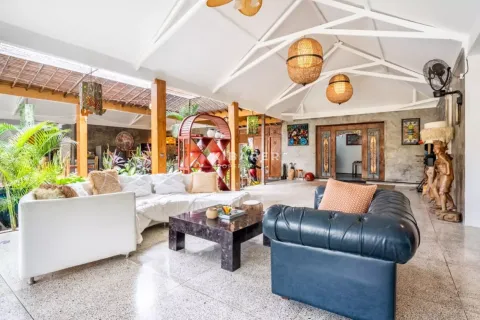 5 bedrooms Villa in Canggu, Badung, Indonesia No. 12373 15
