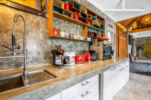 5 bedrooms Villa in Canggu, Badung, Indonesia No. 12373 12
