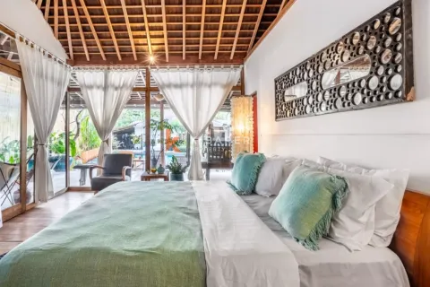 5 bedrooms Villa in Canggu, Badung, Indonesia No. 12373 8