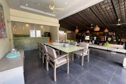 2 bedrooms Villa in Badung, Indonesia No. 12368 5