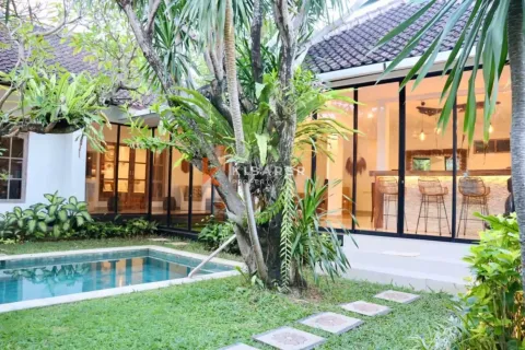 2 bedrooms Villa in Kerobokan, Badung, Indonesia No. 12369