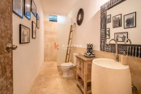 2 bedrooms Villa in Kerobokan, Badung, Indonesia No. 12369 10