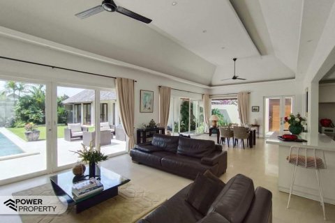 3 bedrooms Villa in Tampaksiring, Gianyar,  No. 9466 3