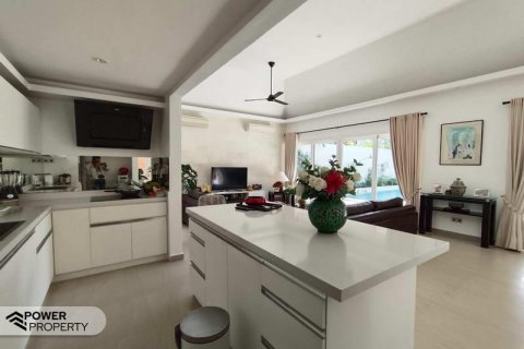 3 bedrooms Villa in Tampaksiring, Gianyar,  No. 9466 5