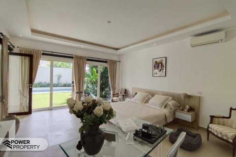3 bedrooms Villa in Tampaksiring, Gianyar,  No. 9466 25