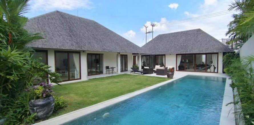 3 bedrooms Villa in Tampaksiring, Gianyar,  No. 9466