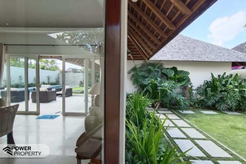 3 bedrooms Villa in Tampaksiring, Gianyar,  No. 9466 11