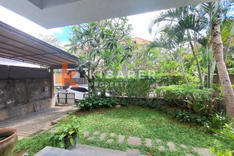 2 bedrooms Villa in Kerobokan, Badung, Indonesia No. 11943 2