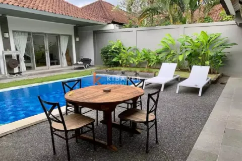 2 bedrooms Villa in Kerobokan, Badung, Indonesia No. 11945 2