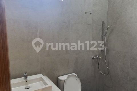 3 bedrooms House in Kebon Jeruk, Jakarta, Indonesia No. 6305 30