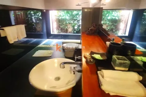 4 bedrooms Villa in Badung, Indonesia No. 12705 15