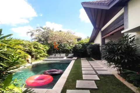 4 bedrooms Villa in Badung, Indonesia No. 12705 16