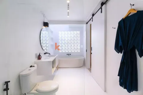 6 bedrooms Villa in Kuta, Badung, Indonesia No. 12701 19