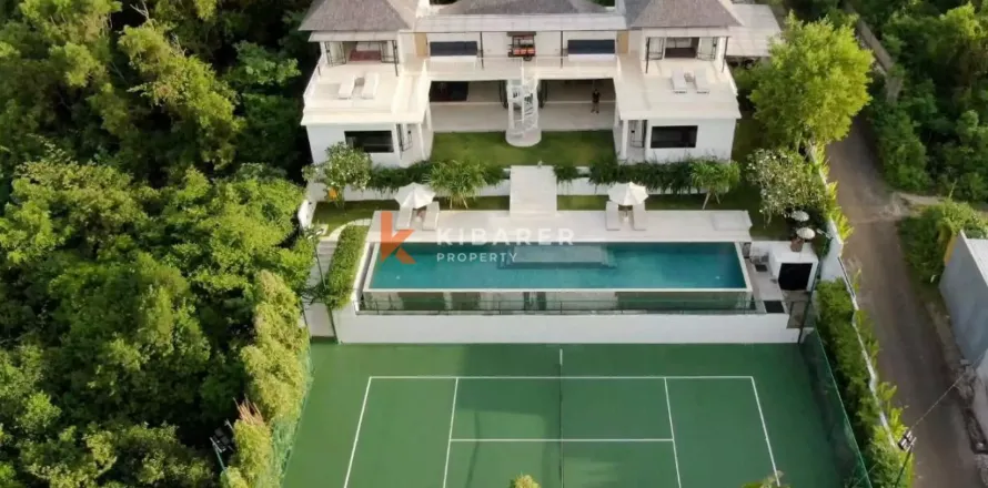 6 bedrooms Villa in Kuta, Badung, Indonesia No. 12701