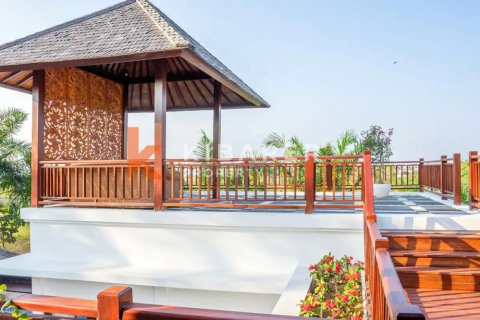 4 bedrooms Villa in Pecatu, Badung, Indonesia No. 12980 24