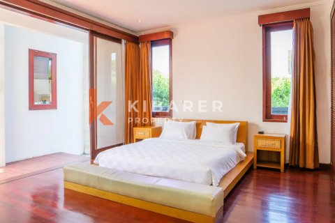 4 bedrooms Villa in Pecatu, Badung, Indonesia No. 12980 25