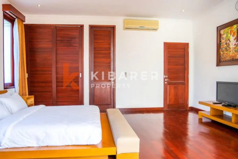 4 bedrooms Villa in Pecatu, Badung, Indonesia No. 12980 28