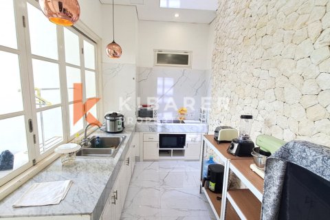 3 bedrooms Villa in Canggu, Badung, Indonesia No. 12983 11
