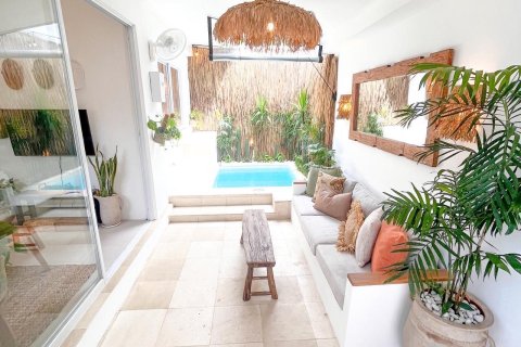 Studio Villa in Badung, Indonesia No. 9682