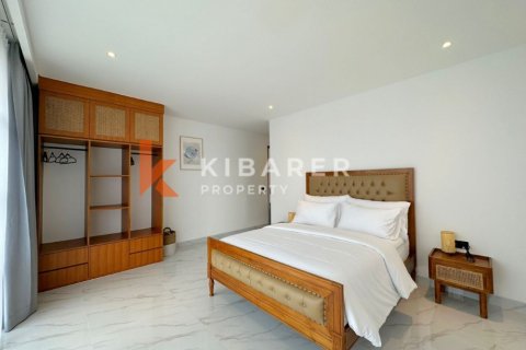 3 bedrooms Villa in Kerobokan, Badung, Indonesia No. 11768 17