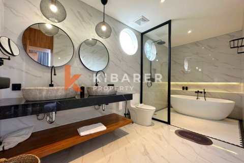 3 bedrooms Villa in Kerobokan, Badung, Indonesia No. 11768 14