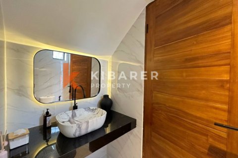 3 bedrooms Villa in Kerobokan, Badung, Indonesia No. 11768 8