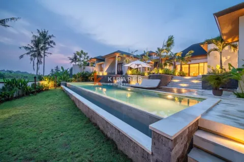 4 bedrooms Villa in Tumbak Bayuh, Mengwi, Badung, Indonesia No. 11771
