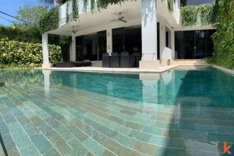 3 bedrooms Villa in Tibubeneng, Badung, Indonesia No. 11644
