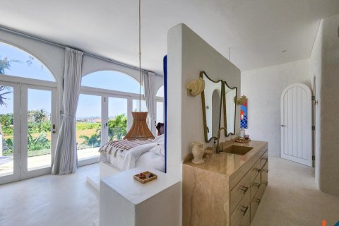 6 bedrooms Villa in Munggu, Mengwi, Badung, Indonesia No. 10586 15