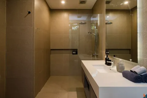 5 bedrooms Villa in Kuta, Badung, Indonesia No. 10725 10