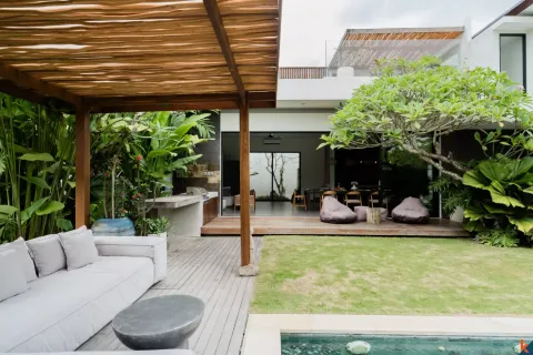 5 bedrooms Villa in Kuta, Badung, Indonesia No. 10725 8
