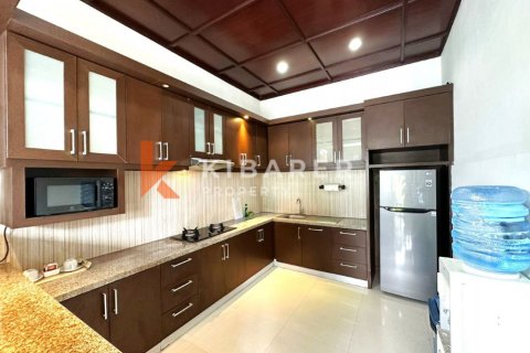 2 bedrooms Villa in Seminyak, Badung, Indonesia No. 12724 5