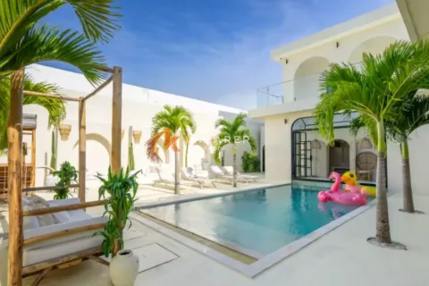 4 bedrooms Villa in Jimbaran, Badung, Indonesia No. 12721 3