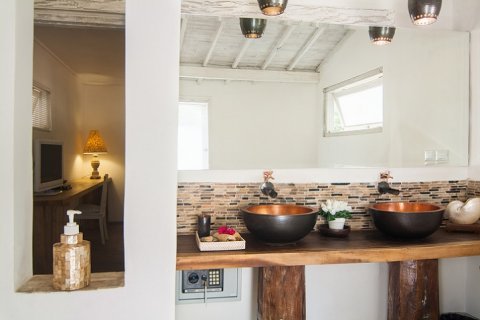 6 bedrooms Villa in Gili Trawangan, Gili Indah, North Lombok, No. 8899 19