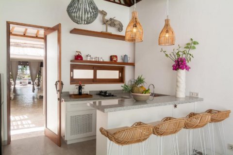 6 bedrooms Villa in Gili Trawangan, Gili Indah, North Lombok, No. 8899 23