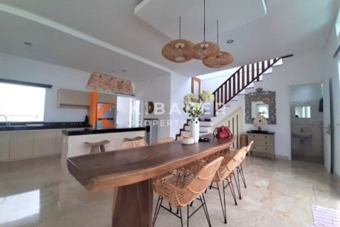 3 bedrooms Villa in Tibubeneng, Badung, Indonesia No. 13049 14