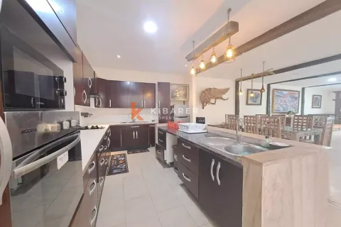 5 bedrooms Villa in Kerobokan, Badung, Indonesia No. 12567 30